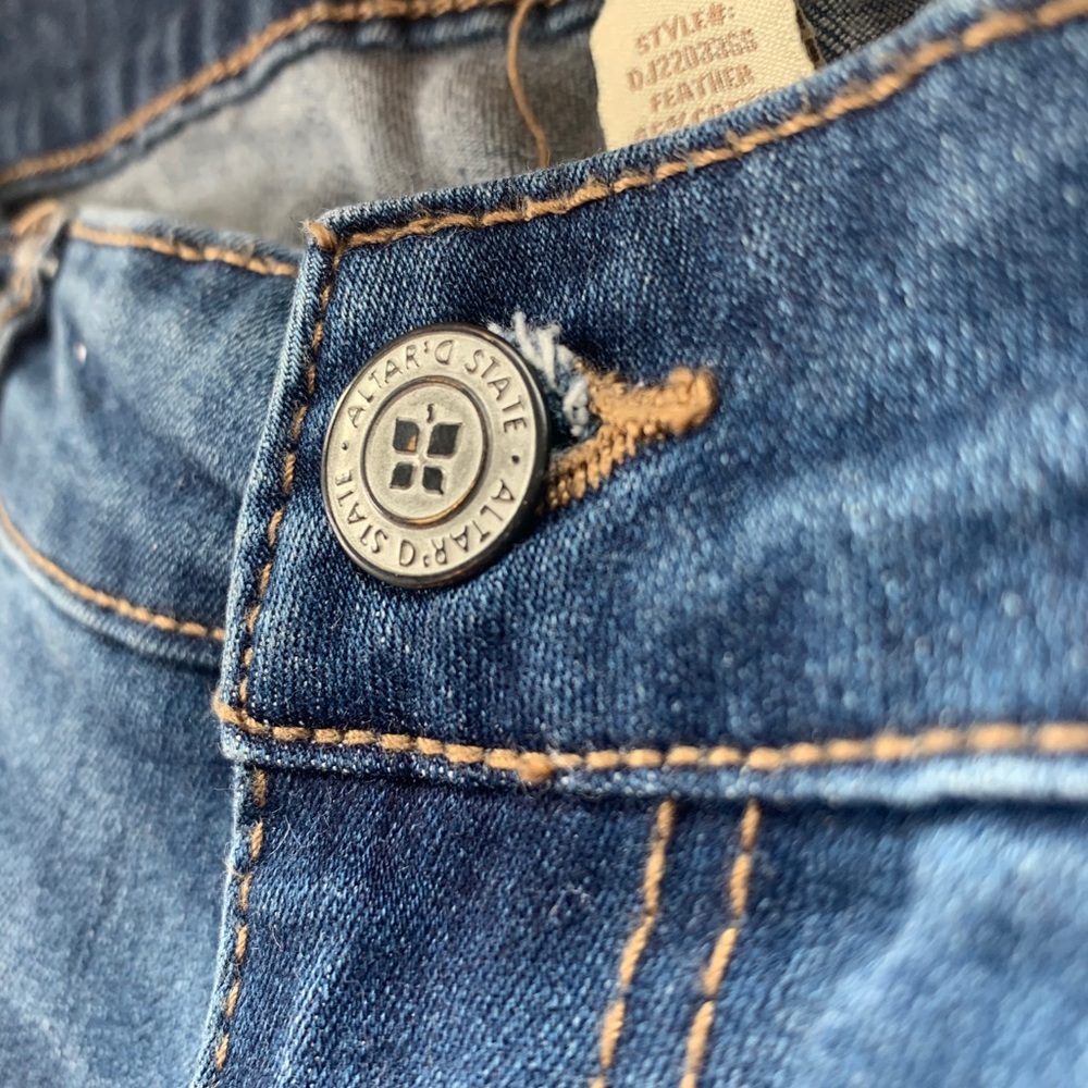 Altar’d State Ripped Jean - Picture 5 of 7